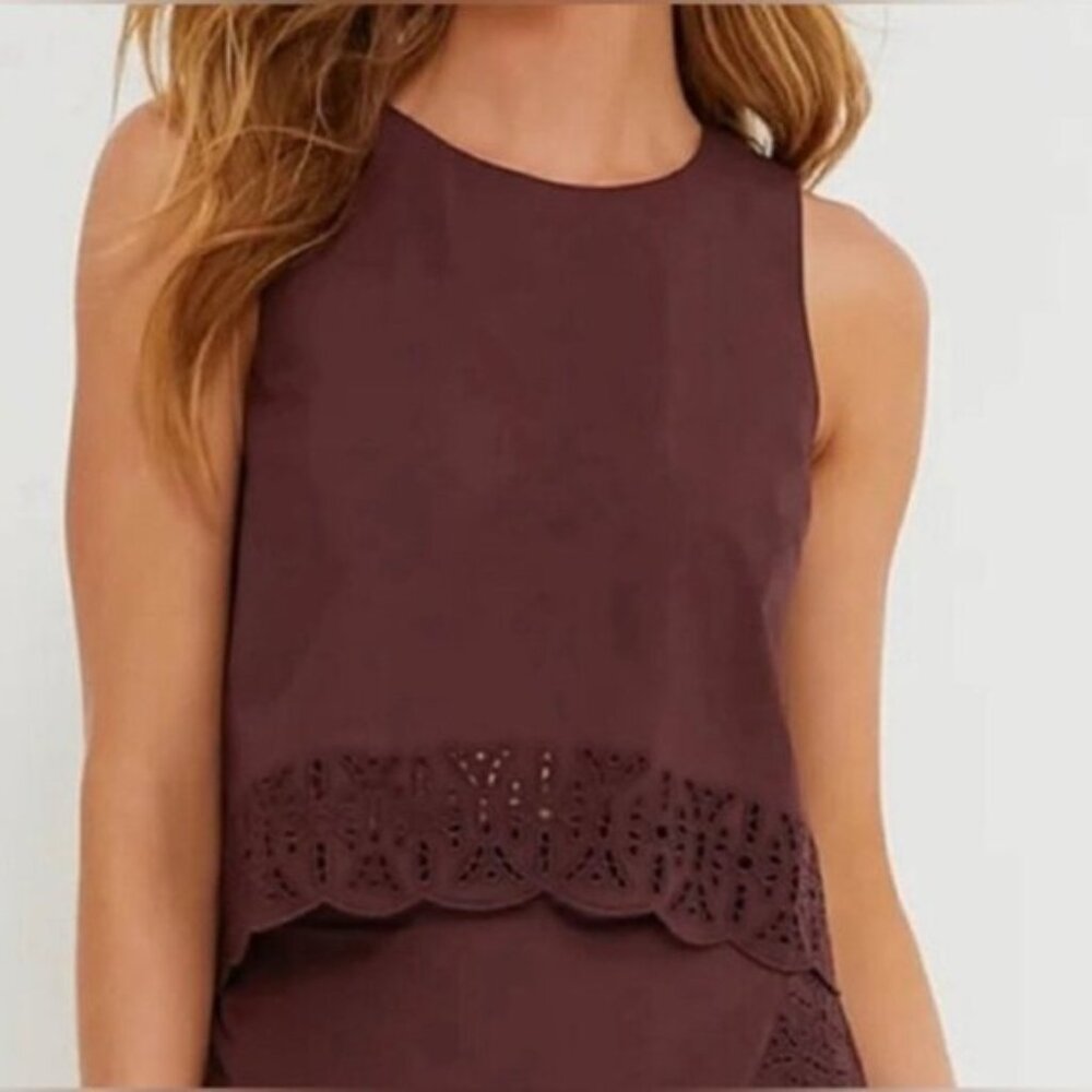Tuckernuck Sleeveless Laser-Cut Scalloped Hem Top in Deep Plum
